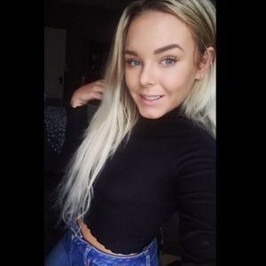 Meet your Posher, Alexandra